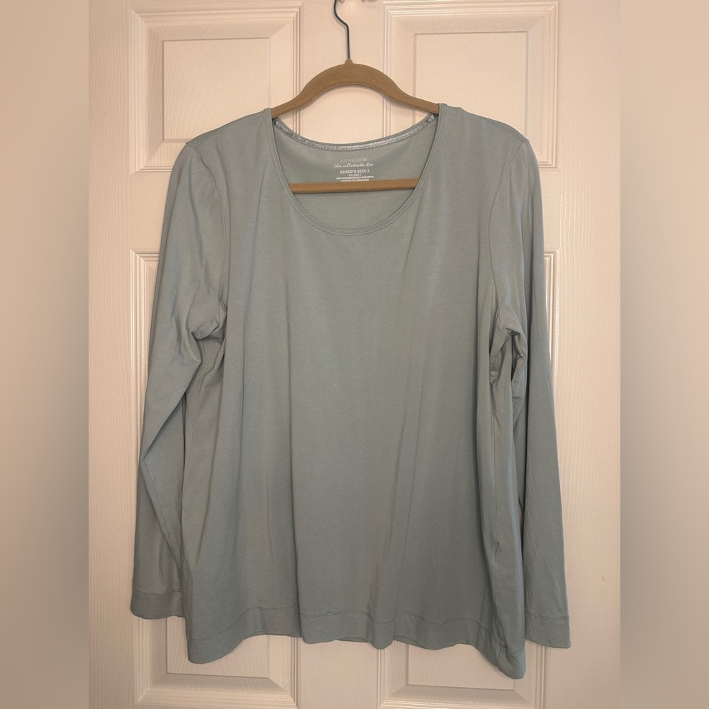 Chico's Light Sage Green Long-Sleeve Scoop Neck Top